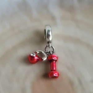 Fitness charm piros súlyzóval charm karkötőhöz