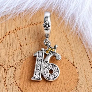 16. születésnap charm
