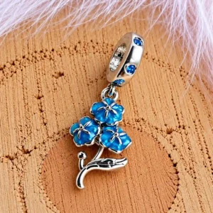 Kék virág charm