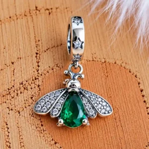 Szentjánosbogár charm