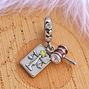 Jogász charm
