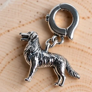 Ezüstszínű Örök barát golden retriever charm karkötőn